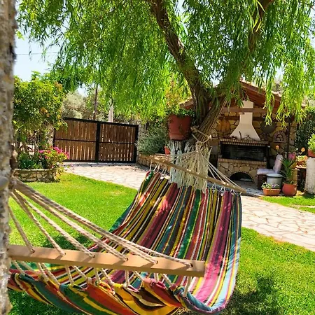 Apartament Stavros Tsoukaládhes