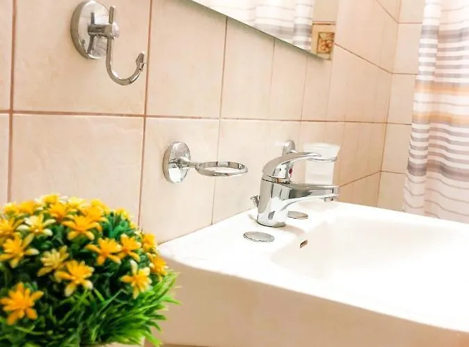 アパート Stavros