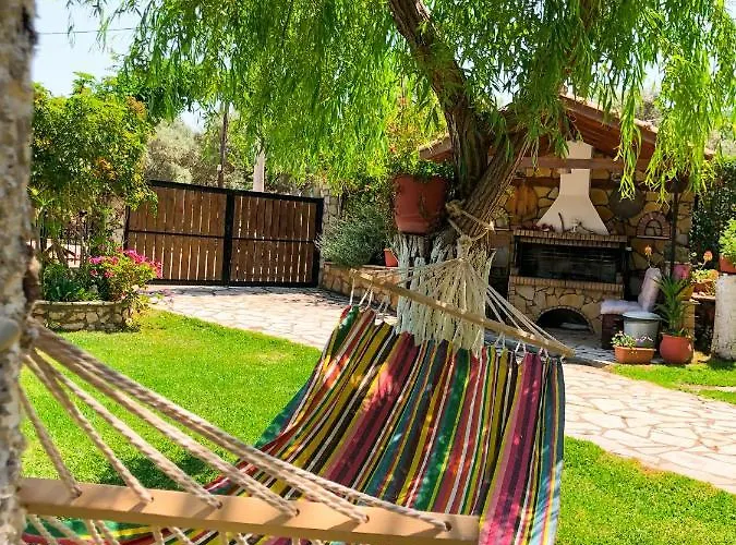 アパート Stavros Tsoukaládhes