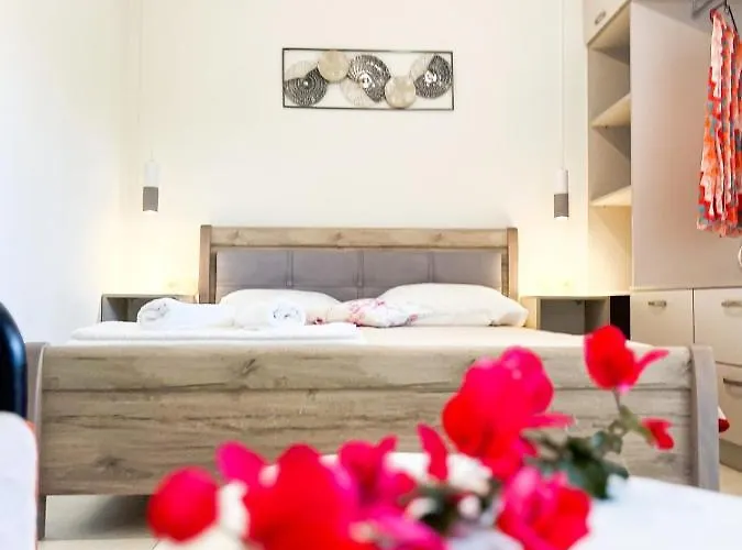 アパート Stavros